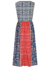 Load image into Gallery viewer, sleeveless Bohemian floral casual beach sundress with pockets flowing and loose